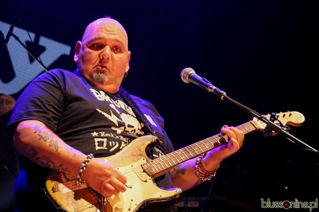 Popa Chubby at Jimiway 2012 (12)